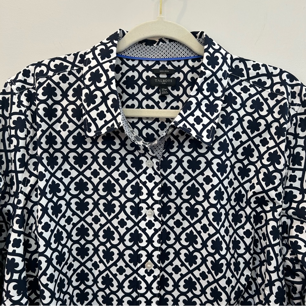 Talbots Plus Perfect Shirt Geometric Print Navy White Long Sleeve Woman Size 20W
